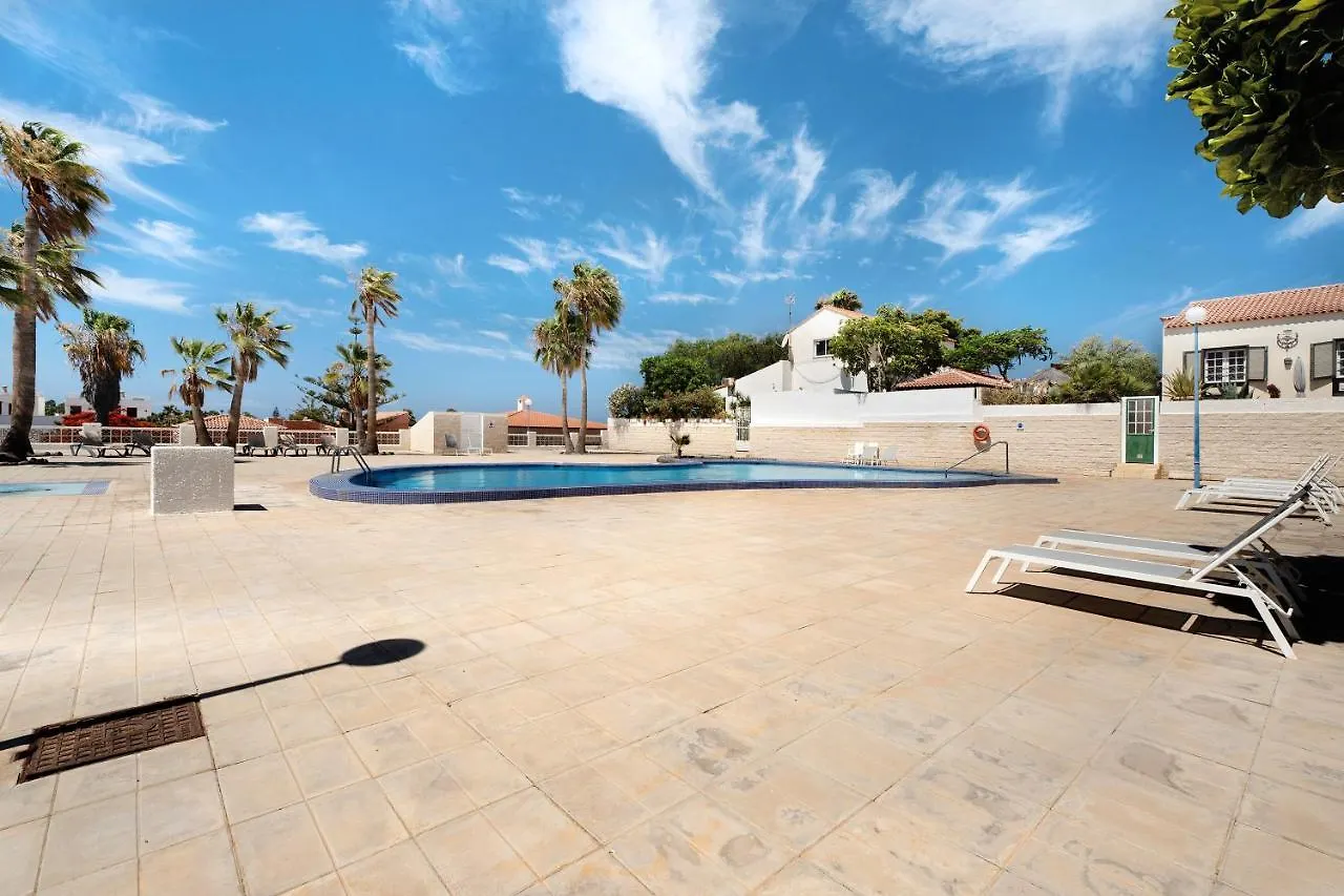 Apartment Apto Costa Del Silencio Con Piscina Y Wifi Arona  Spain